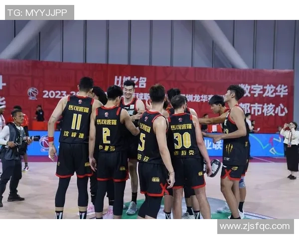 广东队与江苏队激战正酣CBA赛场精彩瞬间回顾与分析